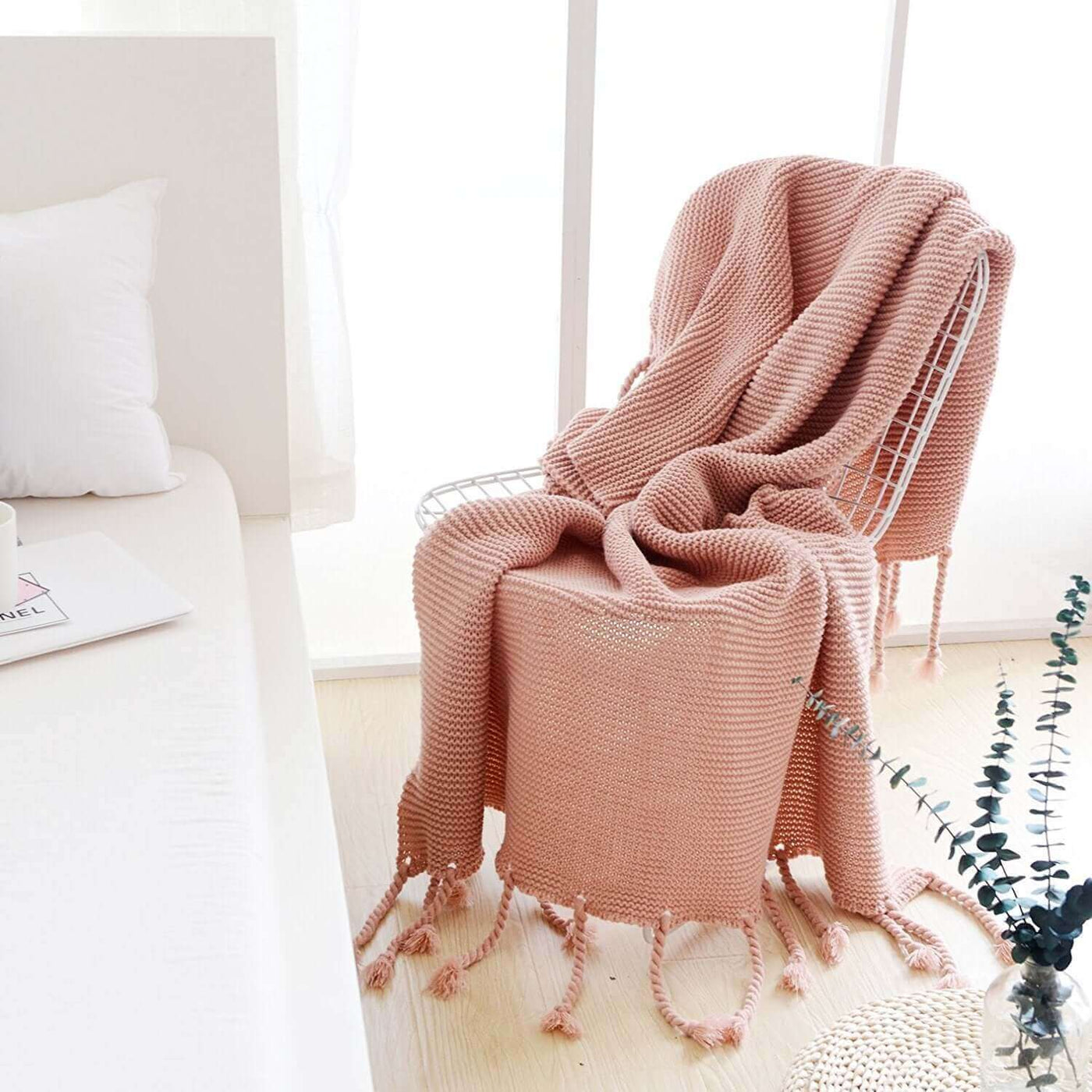 Blankets + Throws Homeplistic