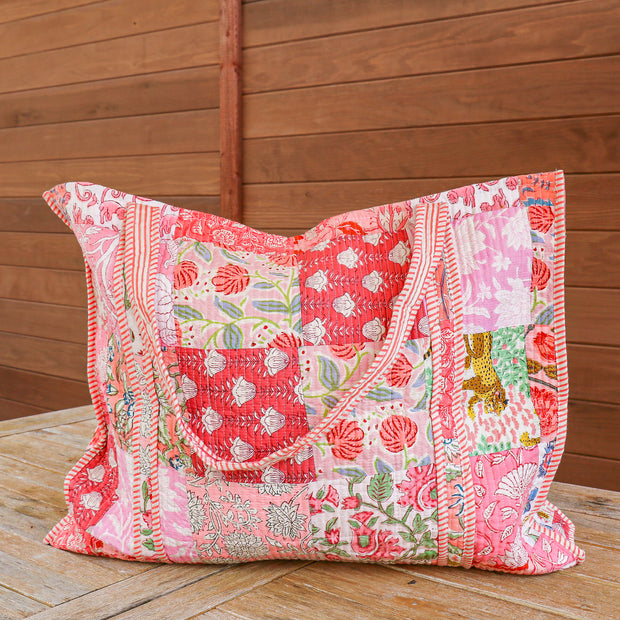 Everything Tote: Pinkalicious Quilted Block Print Homeplistic